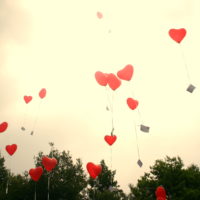 heart shaped balloons